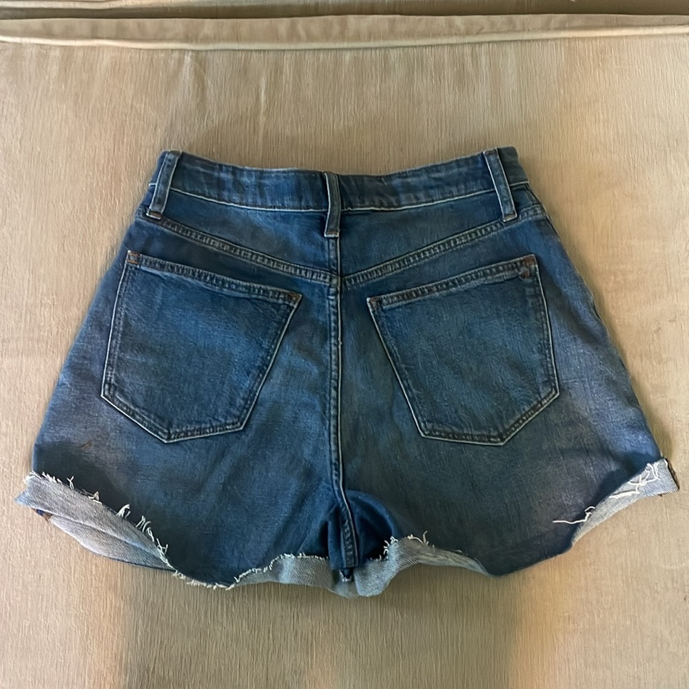 Madewell Curvy Jean Shorts - Picture 2 of 3